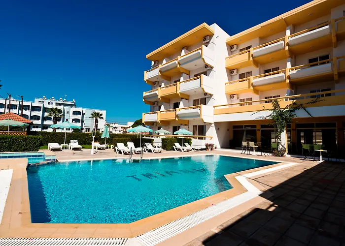 Trianta Hotel Apartments