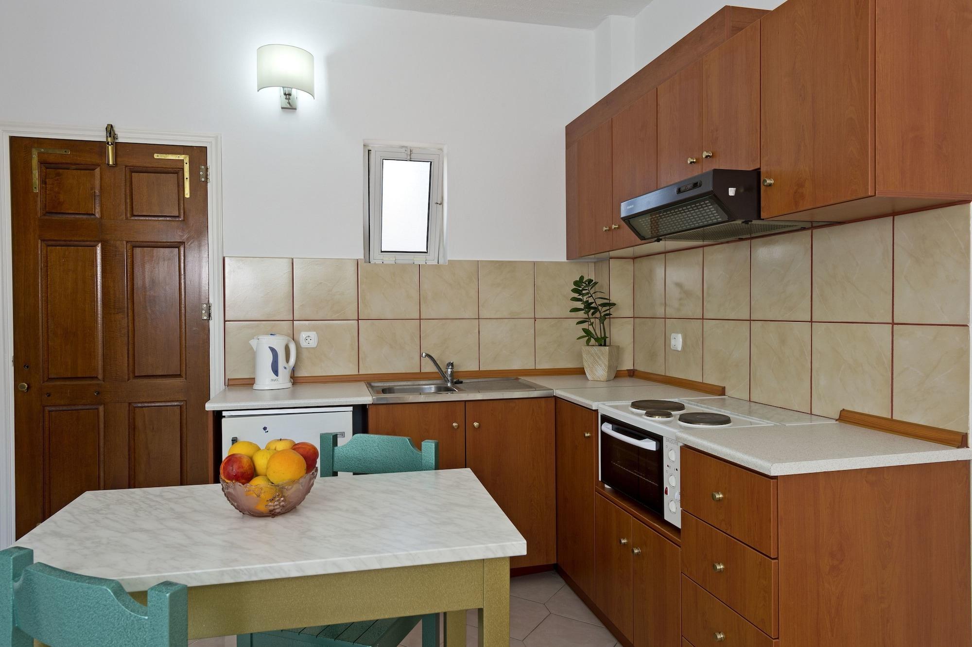 Trianta Aparthotel