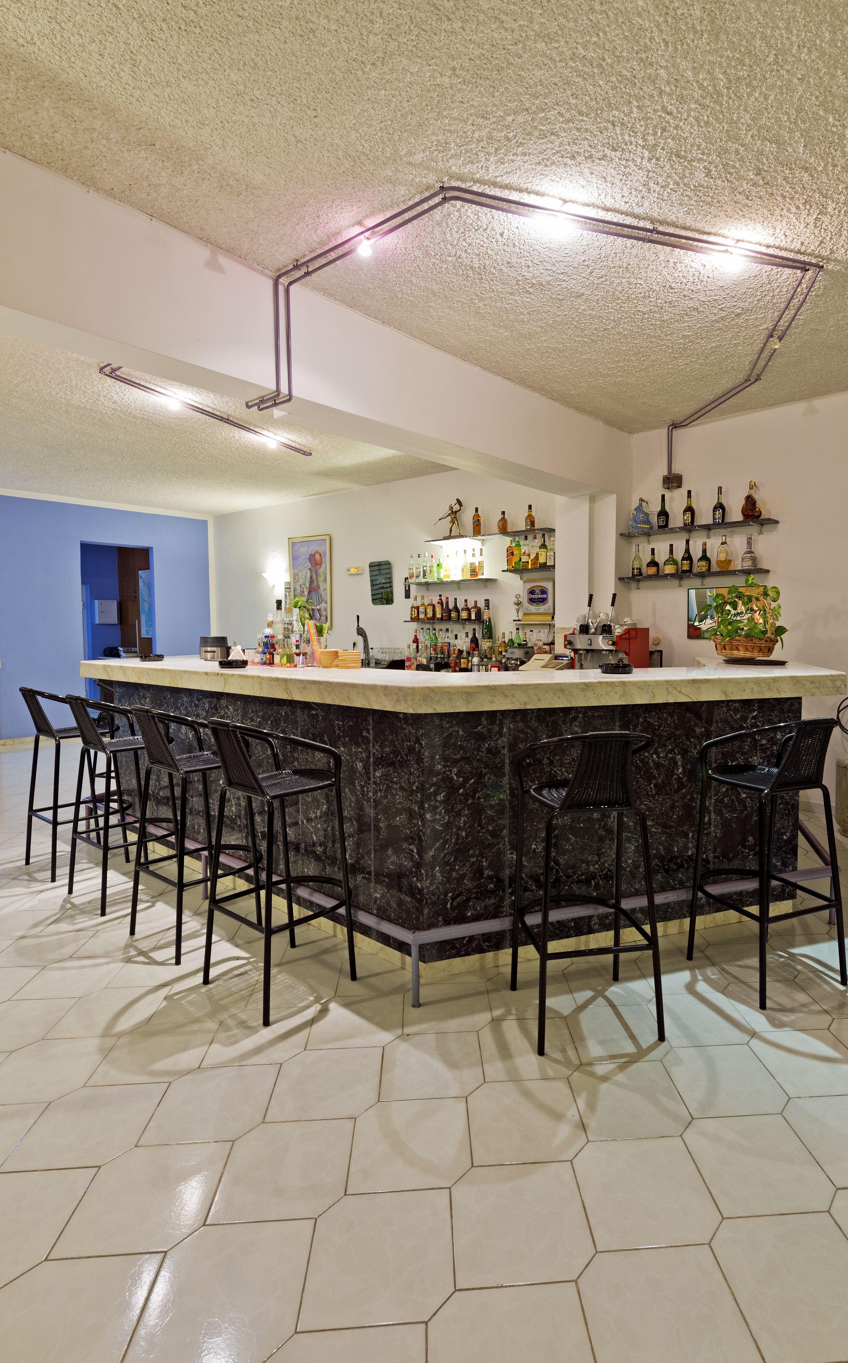 Trianta Aparthotel