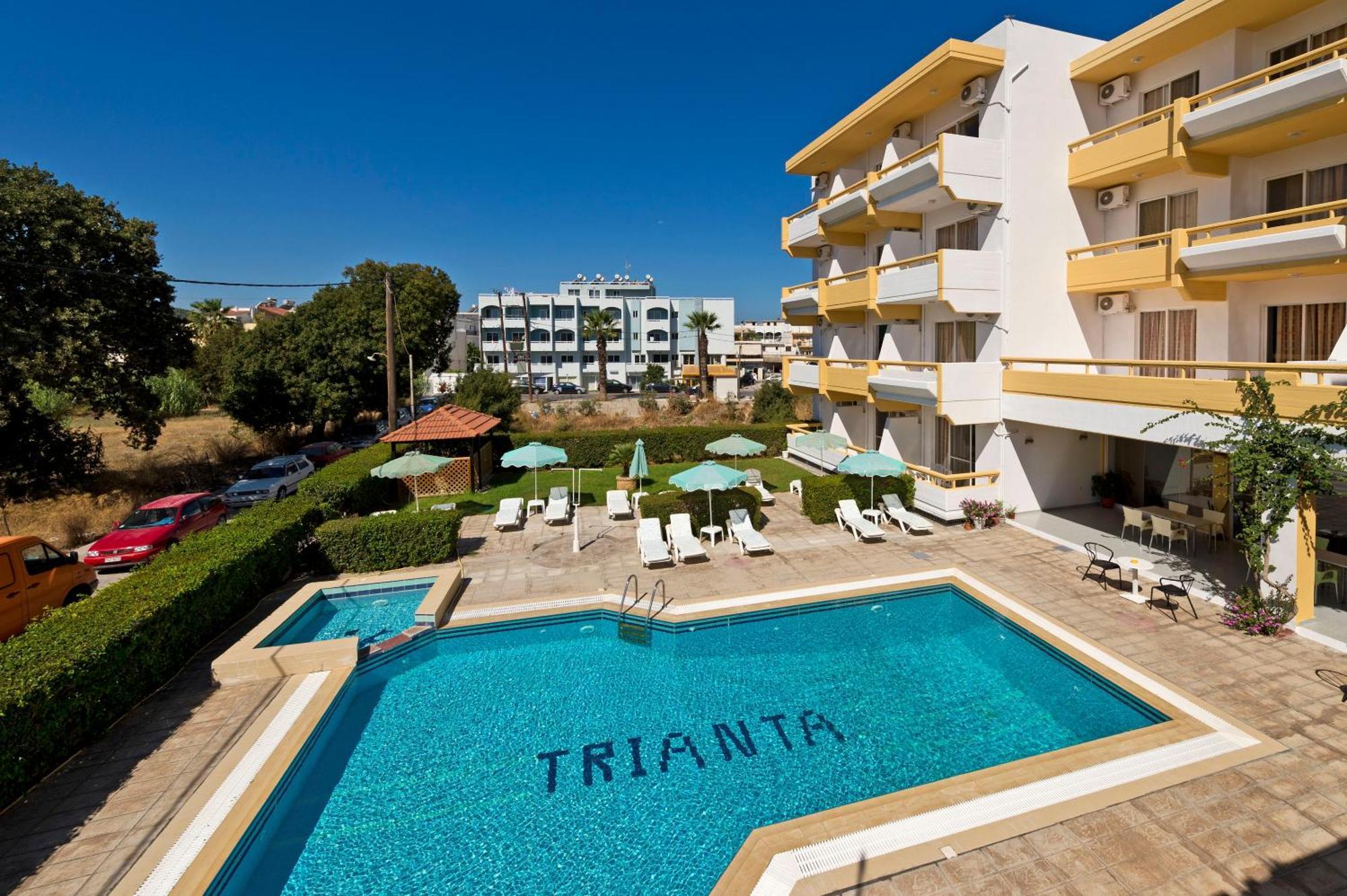 Trianta Aparthotel 2*