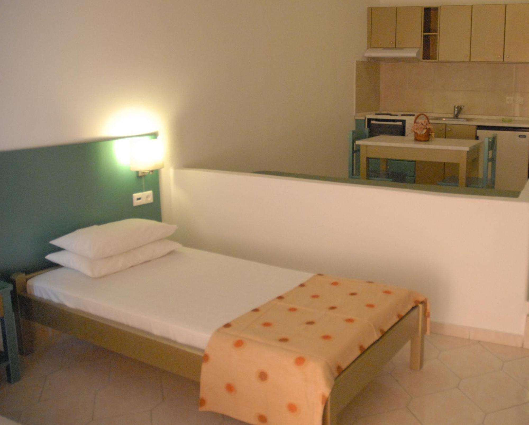 Trianta Aparthotel Ialysos (Rhodes)