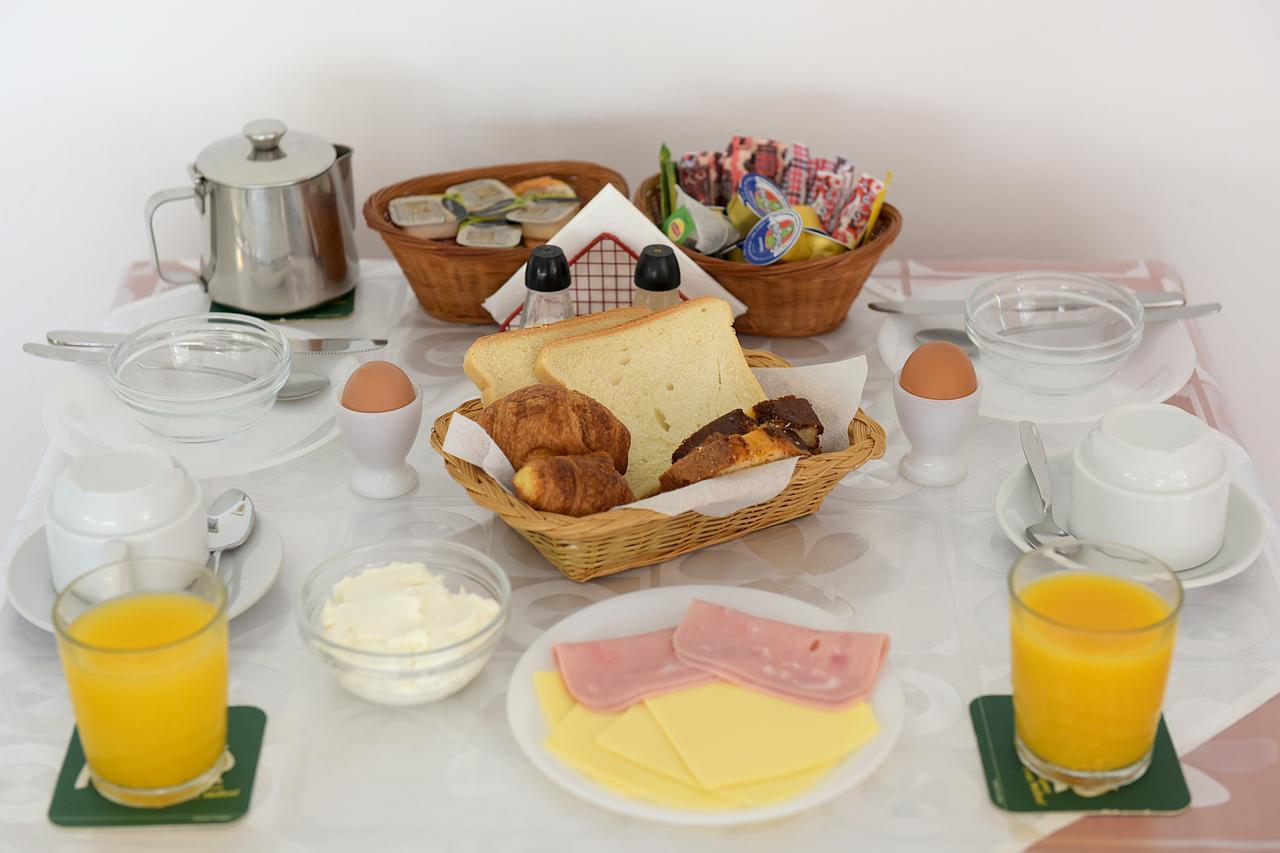 Trianta Aparthotel 2*
